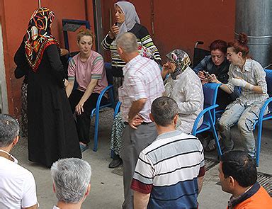 E Inin Anne Ve Babas N Ld Rd Karde Ini Yaralad D Nya Haberleri