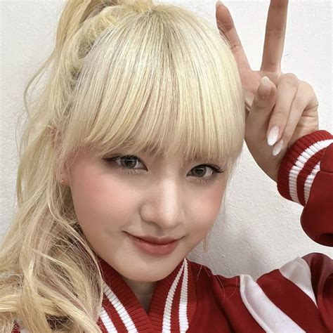 Pin by ㅤ on ㅤ Cute blonde hair Liz Kpop girls