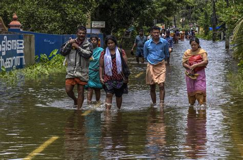 Kerala Flood Map Kerala Floods Highlights Kochi Airport Closed Till