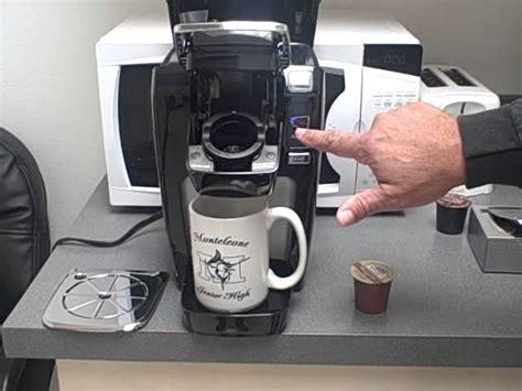 How To Use A Keurig Single Cup Coffee Maker - Step By Step Instructions ...