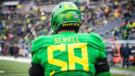 Penei Sewell's Oregon highlights, Detroit Lions' 1st pick in NFL draft