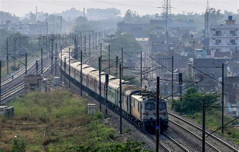 Delhi Howrah Route Railways To Armour 3000 Km Of Delhi Mumbai Delhi