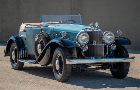 A Fabric-Bodied "Supercar" From 1932: The Stutz DV-32 Super Bearcat