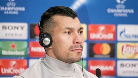 Gary Medel Regretful Over Failed Inter Spell But Blames 'Confusion' for ...