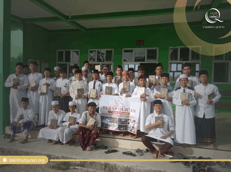 Distribusi 200 Mushaf Al Qur An Untuk Santri SMAIT Babul Hikmah Lampung