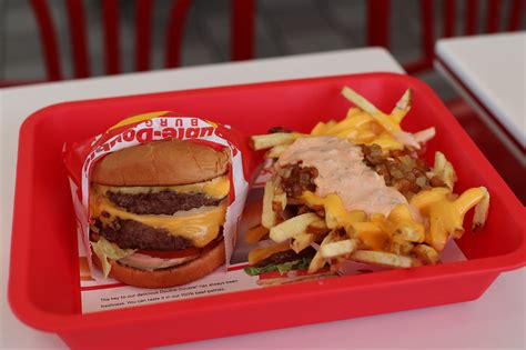 In N Out Is Americas Favorite Burger Chain Survey Says