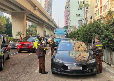 旺角警區交通日打擊違例 單日發逾千張告票拖走13車｜即時新聞｜港澳｜oncc東網