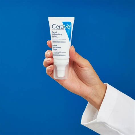 Cerave Loción Hidratante De Rostro Pm Para Pieles Normales A Secas X