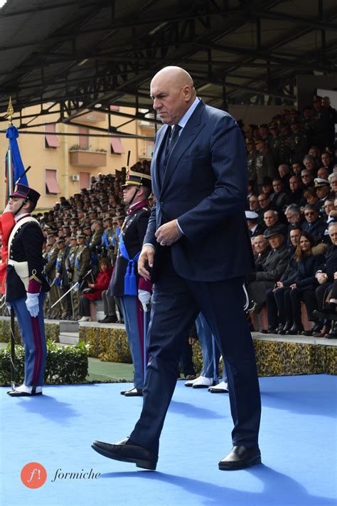 Cambio Di Vertice Nell Esercito Il Passaggio Di Consegne Tra Serino E