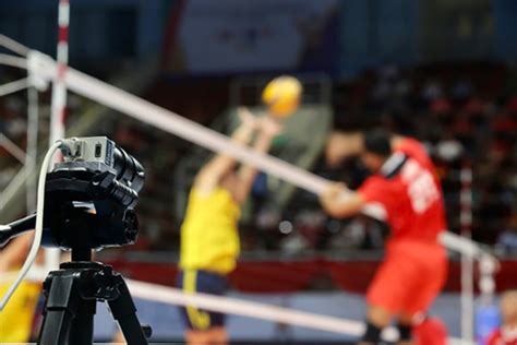 Hot girl bóng chuyền Việt Hương dính chấn thương tuyển Quân Đội lại lên ngôi