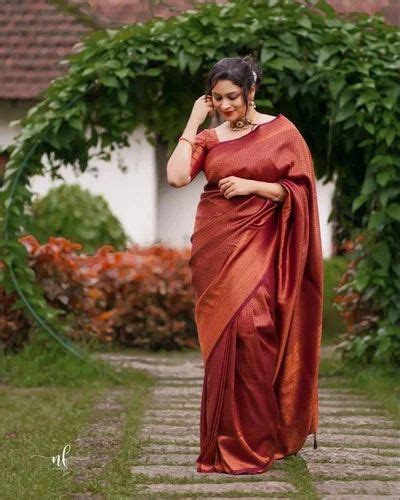 Maroon Weaving Kubera Pattu Soft Silk Saree 5 5 M At Rs 799 Piece In Surat