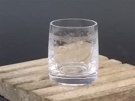 Verre à liqueur en verre gravé 148 VINT UP et REC UP