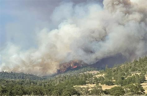 New SW Oregon wildfire grows fast to 1,500 acres, prompts Level 1 Be ...