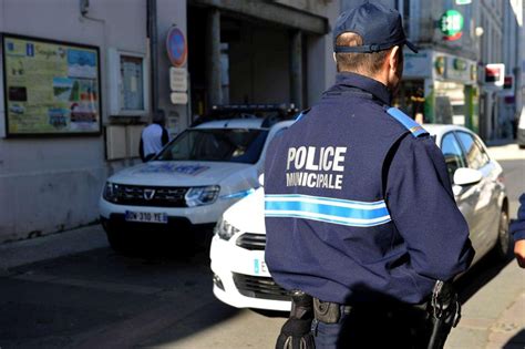 P Rigueux Un Homme Agresse Un Policier Municipal