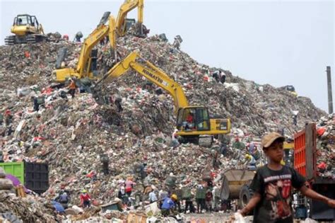 Waduh Sampah Di Tpst Bantargebang Setara Gedung 16 Lantai