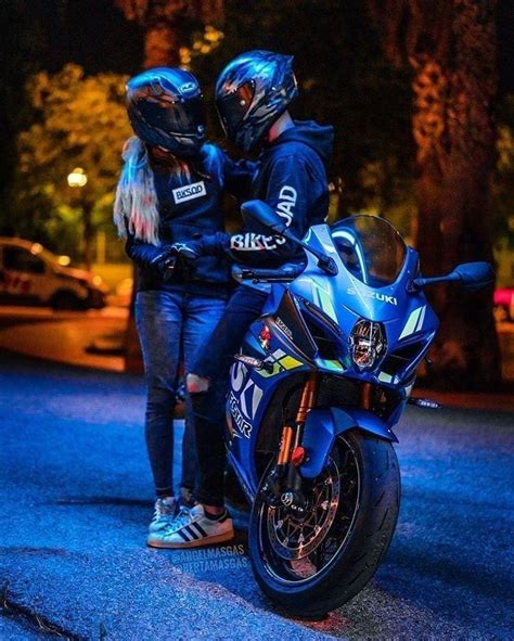 Pin By Ken Soul On Photography Bike Couple Biker Couple Bike Photoshoot