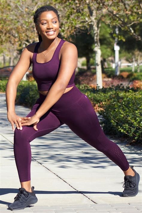 Sync Seamless Midi Sports Bra Fabletics