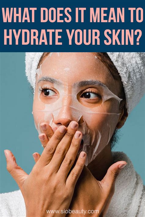 Whats The Difference Between Hydrating Vs Moisturizing