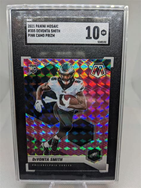 2021 Mosaic Football 305 Camo Pink Devonta Smith SGC 10 RC EAGLES