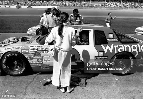 Teresa Earnhardt Photos and Premium High Res Pictures - Getty Images