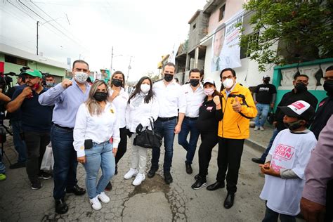 Refrenda Adrián ante vecinos del Cerro La Campana Mando Único en