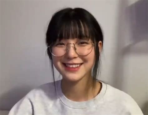 익산 on Twitter RT fromis aja baek jiheon with bangs glasses to