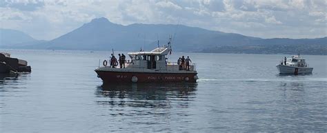 Veliero Affondato Nel Palermitano Si Cercano I Dispersi Video