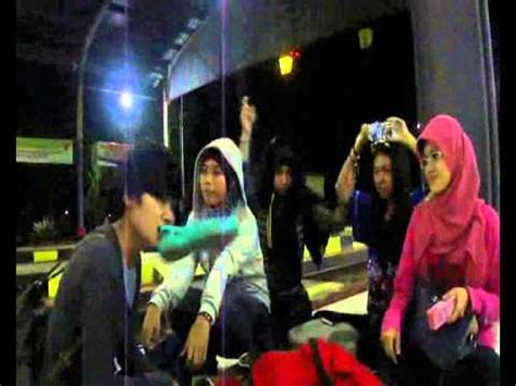 Harlem Shake Mahasiswi Nyasar Butuh Dirawat Youtube