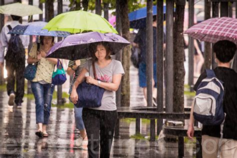 梅雨锋面到 台下周末才可能“出梅” 气象局 大纪元