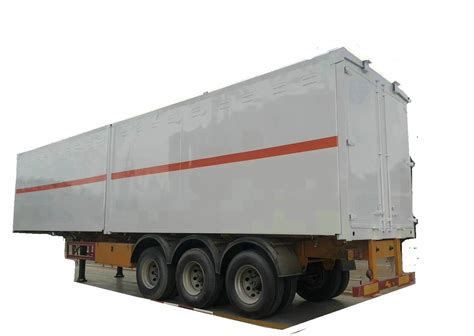 Customizing 3 Axles Insulated Van Explosion Proof Blasting Goods