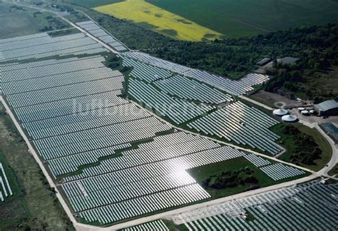 Köthen aus der Vogelperspektive Solarpark auf dem Flugplatz Köthen