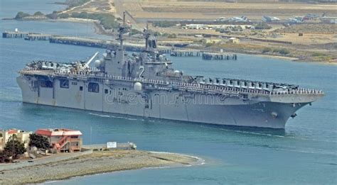 The USS Essex (LHD-2) Going on Deployment Editorial Image - Image of fleet, deployed: 53971045