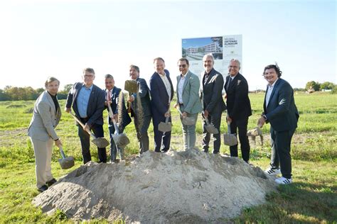 Spatenstich F R Klinik Neubau Jahrhundertprojekt In Achern Startet