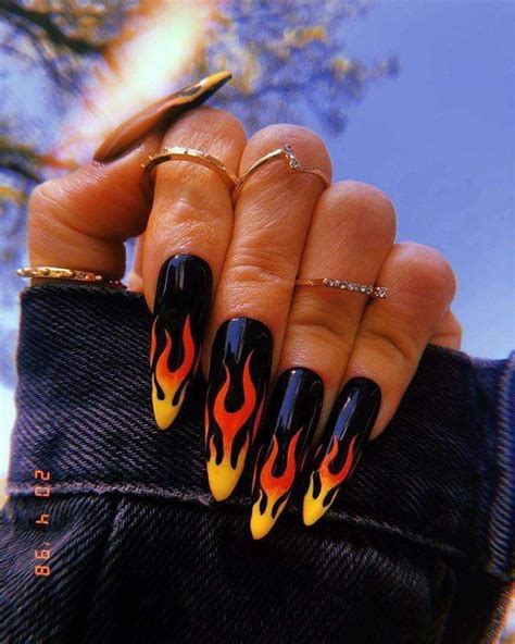 Pin by Ely Roman on Uñas Flame nail art Punk nails Acrylic nails