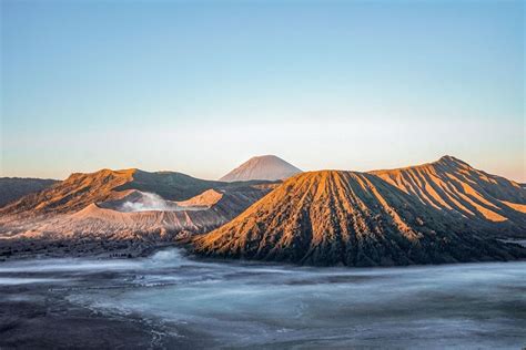 Menyambut Hari Raya Nyepi Wisata Gunung Bromo Tutup Total Selama 2