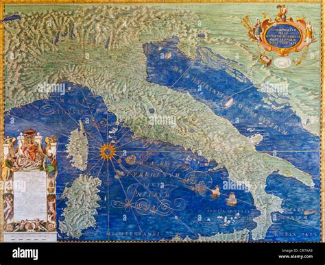 Historic Map of Italy, wall painting in the Vatican Museums, Rome ...