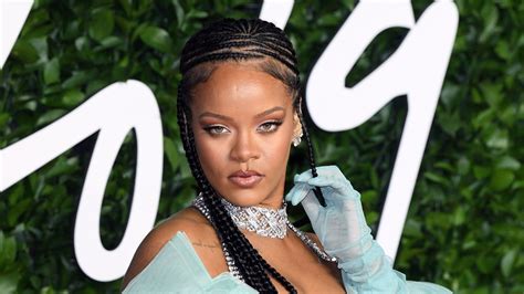 Watch Noticias Telemundo En La Noche Highlight Rihanna Será La