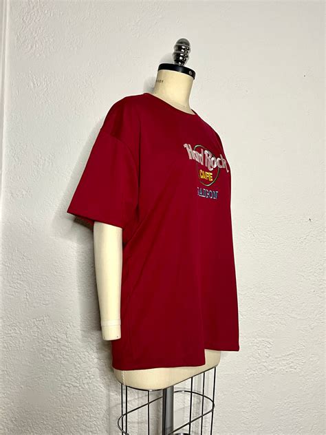 Hard Rock Cafe Saigon 90s Shirt Vietnam Souvenir Embroidered T Shirt