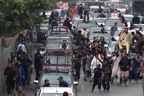 Pakistani Police Storm Home Of Former Pm Khan Arrest 61 Nepal Press