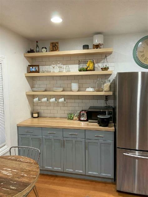 20+30+ Kitchen Design Ideas With Floating Shelves – HOMYRACKS