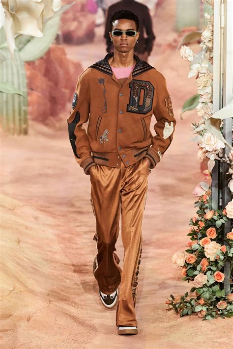 SPORTSWEAR TRENDS FROM THE RUNWAY LANDMARK