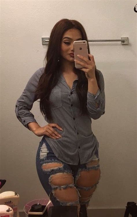 Pin By Intense1 1 On Thick Sexy Curvy Jeans Girl With Curves Sexy