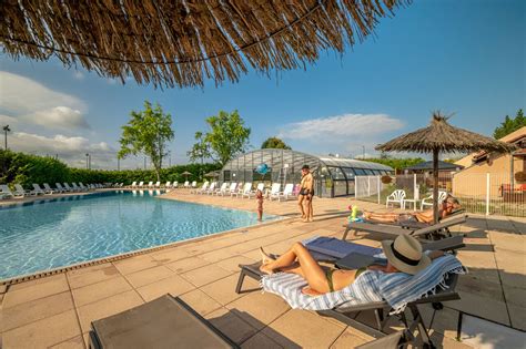 Camping Village des Meuniers CLICOCHIC à Dompierre les Ormes Bourgogne