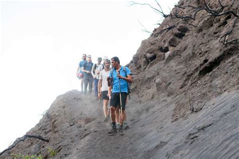 Stromboli Trekking Al Tramonto Alla Sciara Del Fuoco Getyourguide