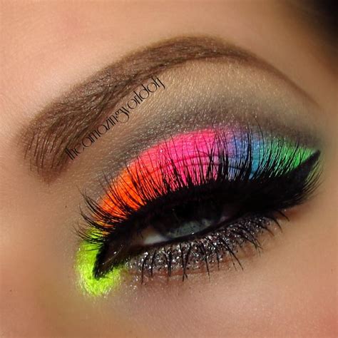 Arriba 59 Imagen Maquillaje Neon Para Ojos Viaterra Mx