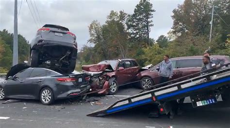 Multi Vehicle Crash On I 55 Friday Morning Wjtv