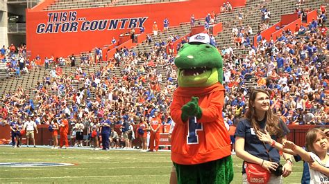 Floridas New Offense Unveiled During Orange And Blue Debut Muschamp Pleased Espn 981 Fm