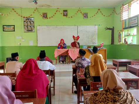 Revitalisasi Pembelajaran Persiapan Guru Pengajar Kelas Digital