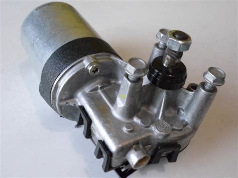 Motor Limpador Para Brisa Gol Parati Saveiro G3 G4 Fox Kombi R 125