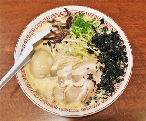 二代目 哲麺 八王子店｜豚骨味噌全部入り